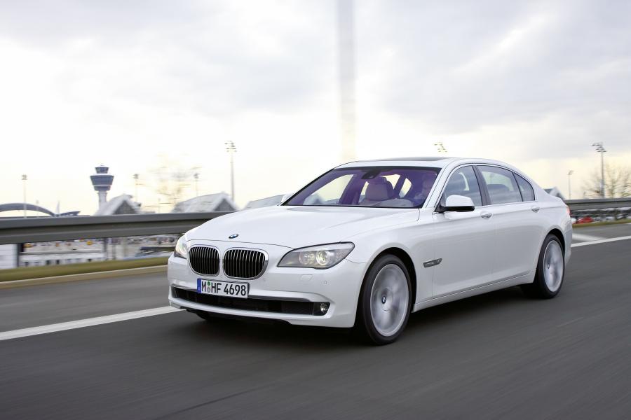  BMW 760iL 2009 года  (фото 41 из 44)